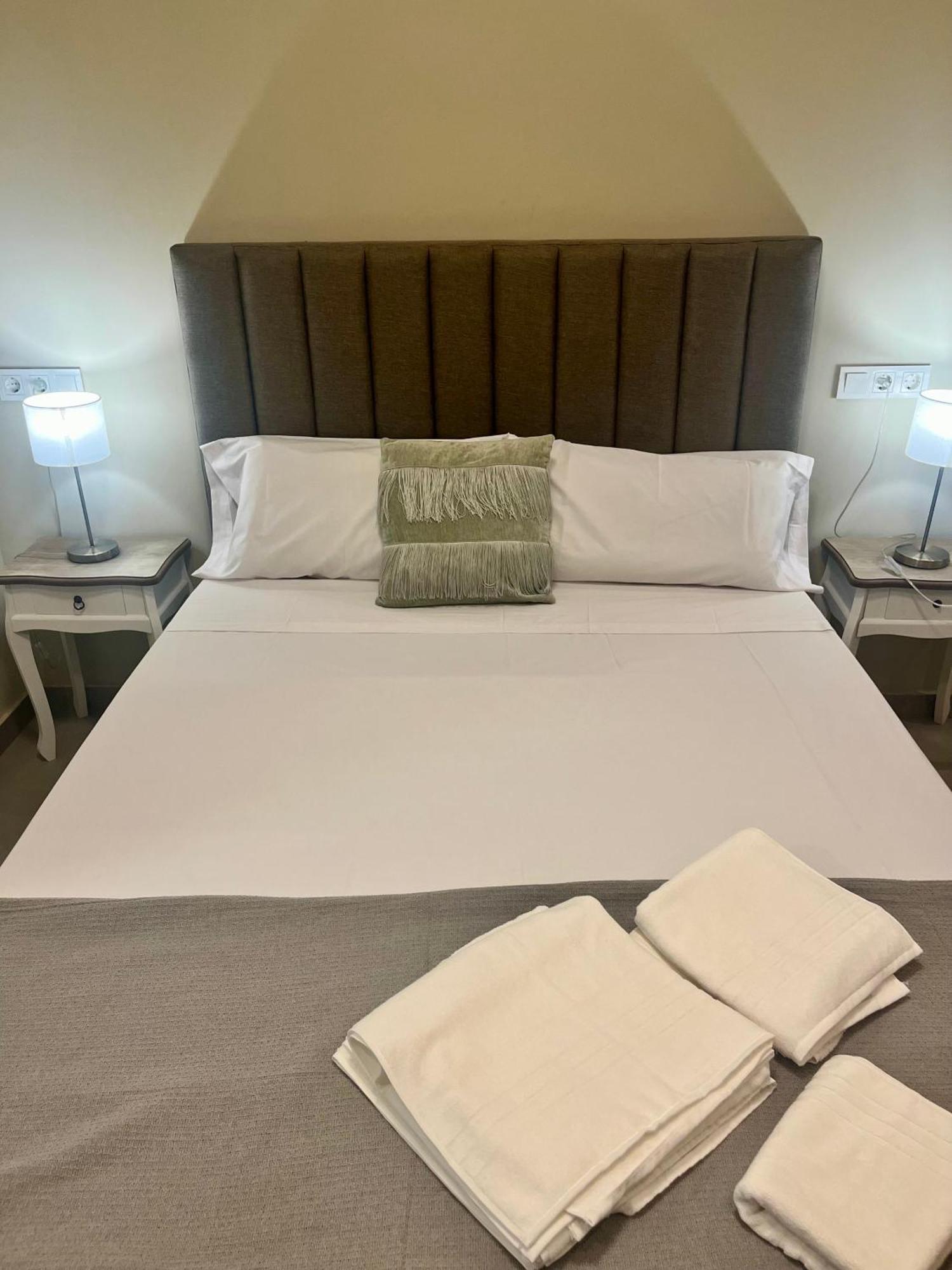 Vial Suites Gp กอร์โดบา ภายนอก รูปภาพ